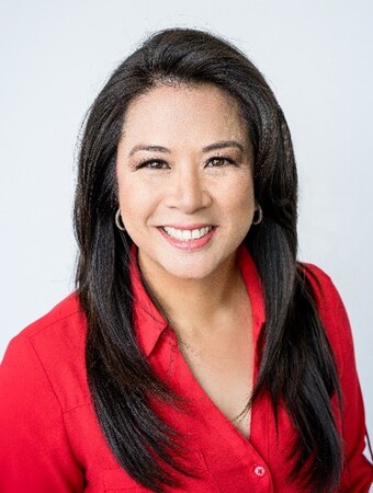Racquel Headshot